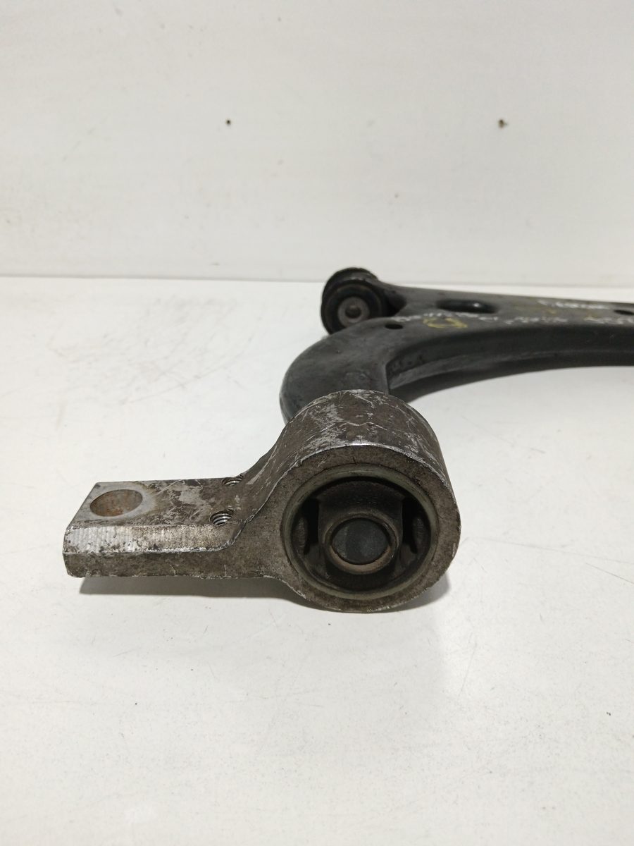 Parrilla de Suspension Inferior Trasera Derecha Ford Fiesta (CBK) 2001-2008 Ambiente