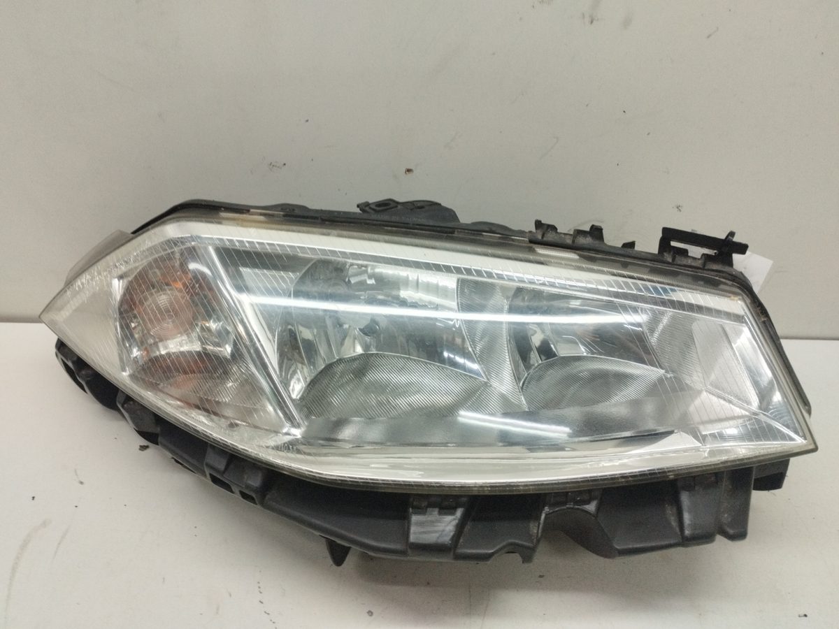 Faro Delantero Derecho Renault Megane Ii Familiar 2003-2009 Authentique