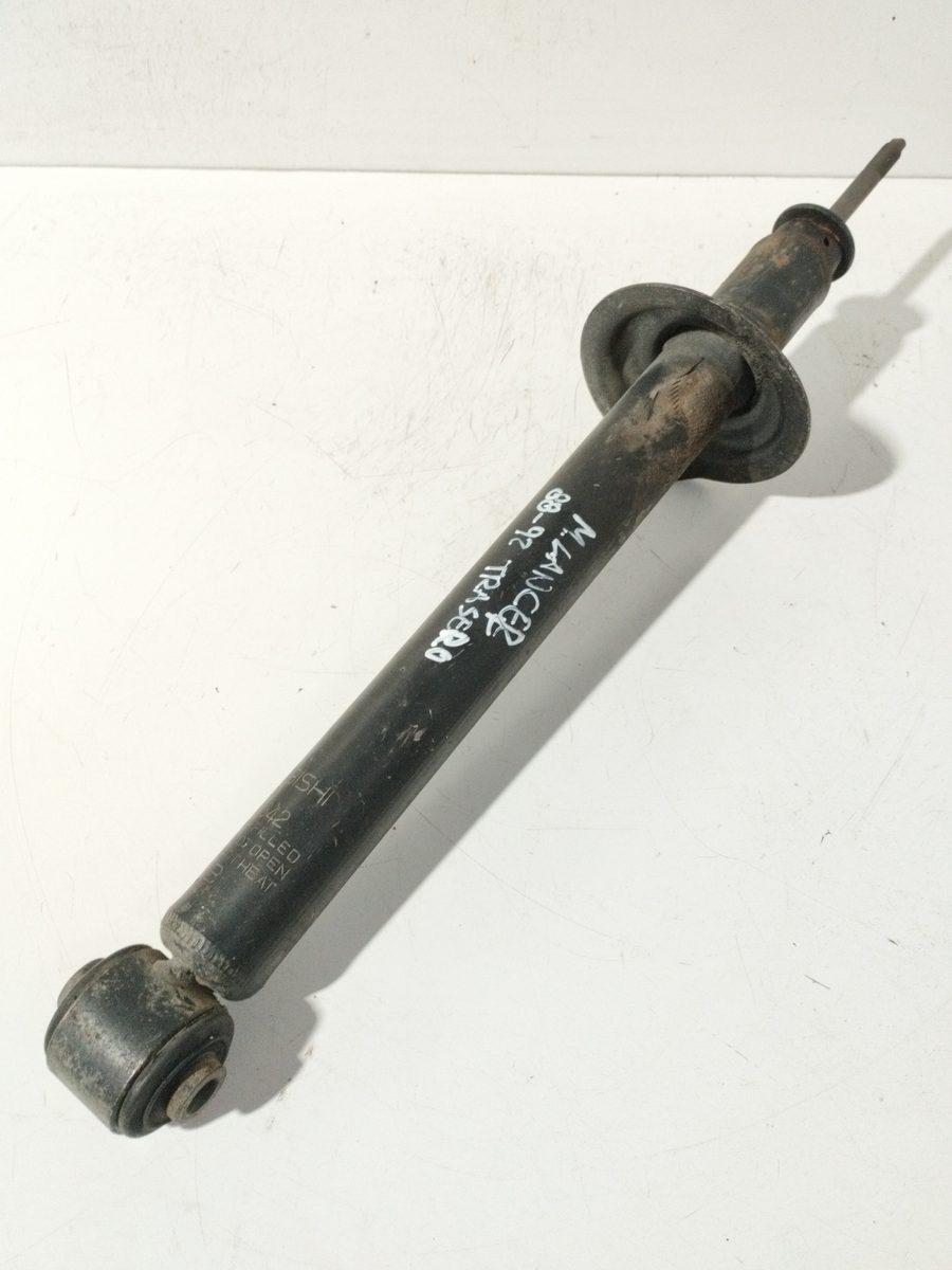 Amortiguador Trasero Der/Izq Mitsubishi Lancer Berlina (C60A/C70A) MB631342