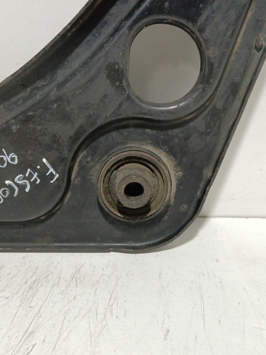 Parrilla de Suspension Inferior Trasera Izquierda Ford Escort Berl./turnier 91AB30423051AB