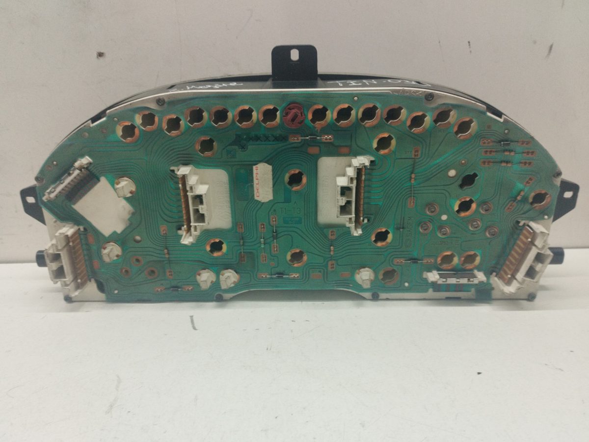 Tablero de Instrumentos Renault Megane II Berlina 5p 2002-2009 1.9 dCi Diesel 7700847784F