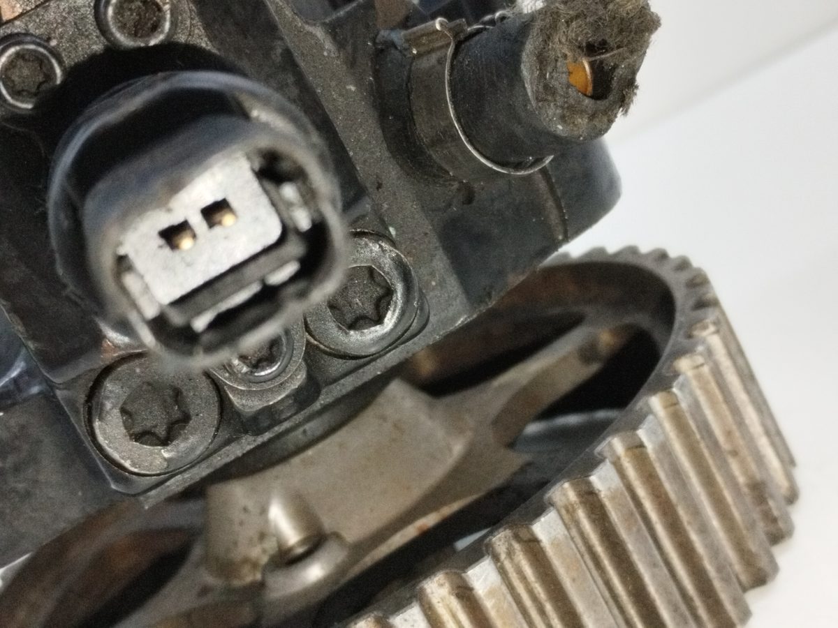 Bomba Inyeccion Citroën C5 Berlina 2004-2008 Exclusive 2.0L 103kW 0445010010