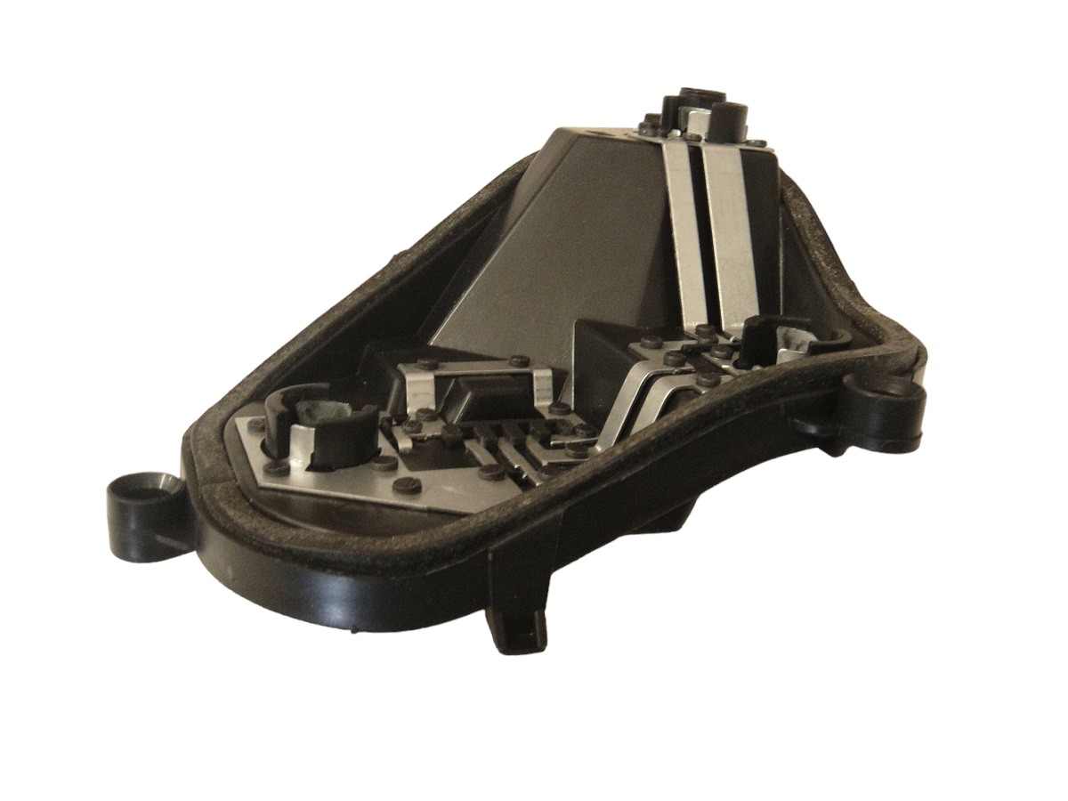 PORTA LAMPARA FARO TRASERO IZQ CHEVROLET PRISMA 2011/2016