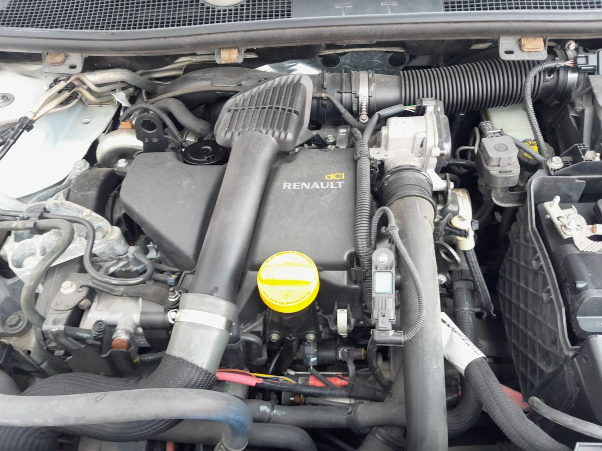 Cierre Espolon Frent Renault Megane Iii Sport Tourer 2009-2018 Business 656030006R
