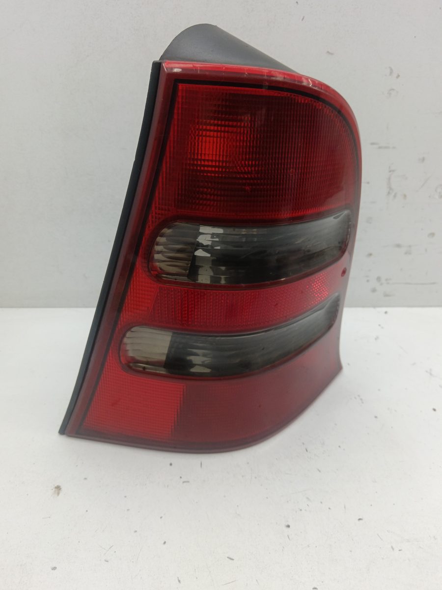 Farol Trasero Izquierdo Exterior Mercedes-Benz Clase A (W168) 1997-2004 A1688202964L