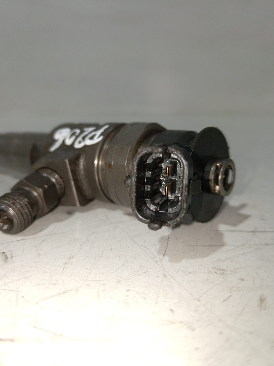 Inyector Peugeot 206 Berlina 1998-2010 1.4 HDi 1.4L 50kW 0445110135