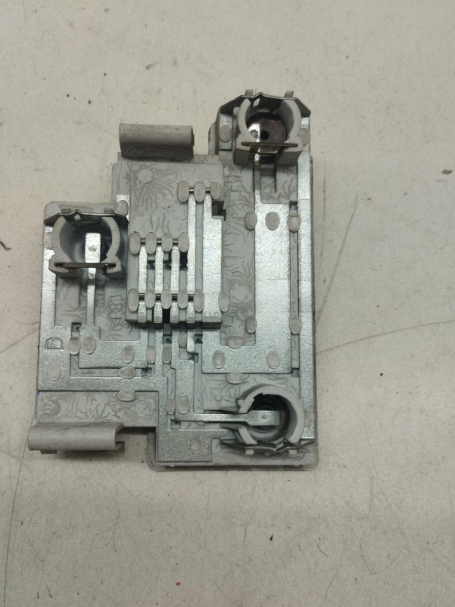 Porta Lampara Trasero Derecho Citroën Xantia Berlina 1997-2002 (RHY / DW10TD) 25083
