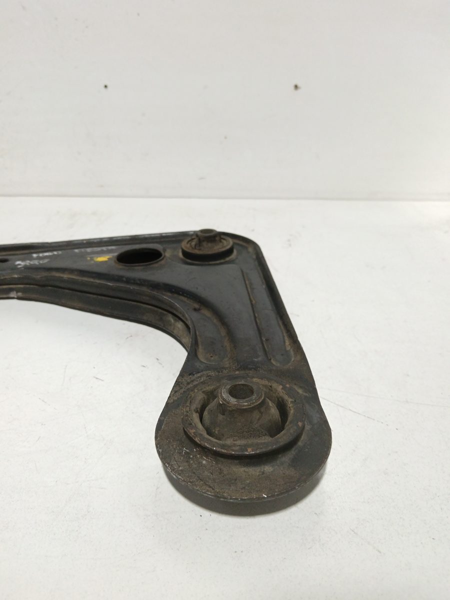 Parrilla de Suspension Inferior Trasera Izquierda Ford Fiesta Berlina 89FB3A052AC