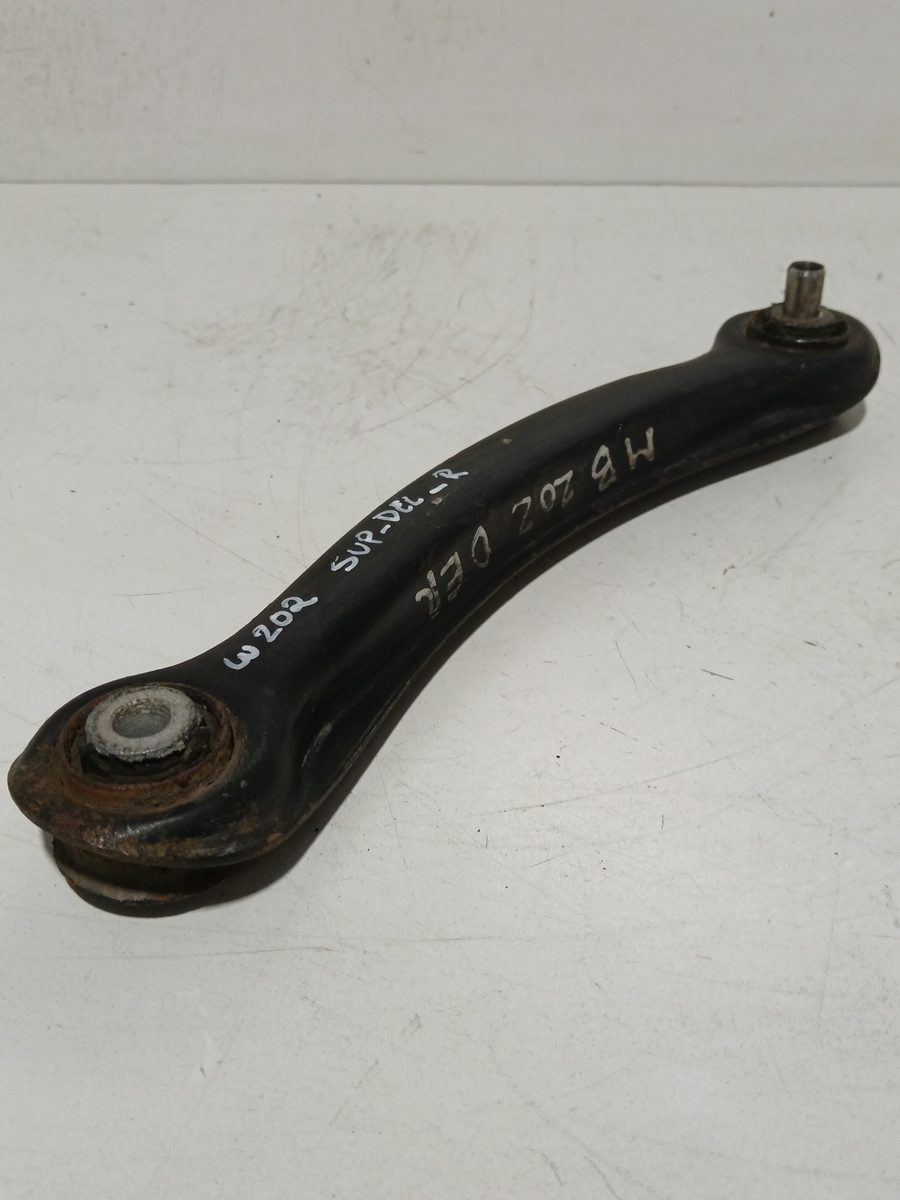 Parrilla de Suspension Superior Delantera Derecha Mercedes-Benz Clase C (W202) Berlina
