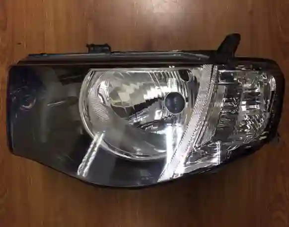 SEMIOPTICA IZQ MITSUBISHI L200 09 (MAN) DEPO