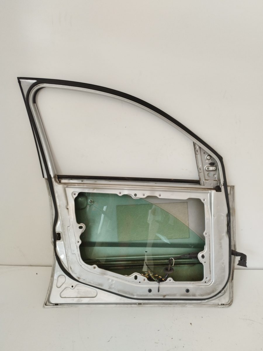 Puerta Delantera Izquierda Ford Fusion (CBK) 2002-2013 Ambiente