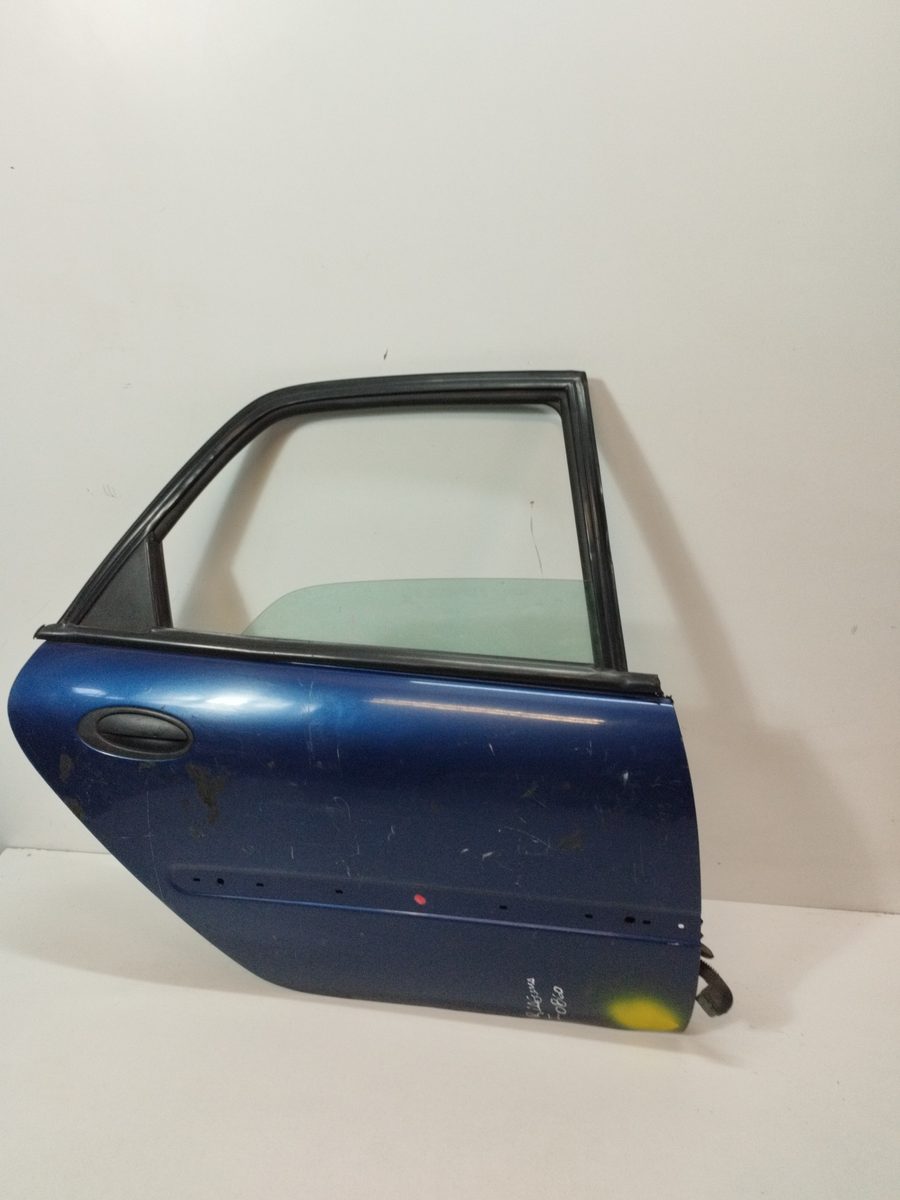 Puerta Trasera Derecha Renault Laguna (B56) 1994-1998 RT (B56F/G)