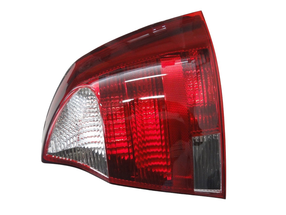 FARO TRASERO DERECHO CHEVROLET CORSA NOVO SEDAN 03/07