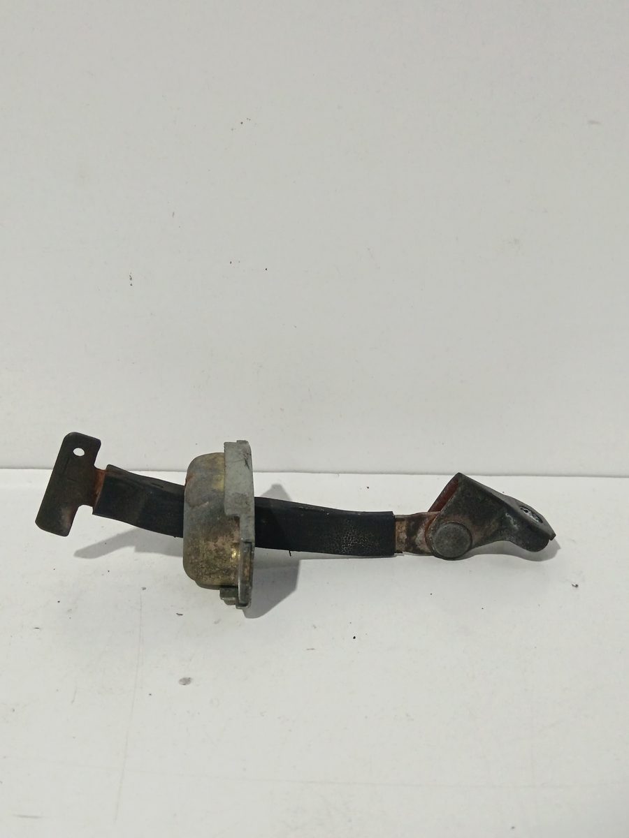 Limitador de Puerta Delantero Toyota Yaris (NCP1/NLP1/SCP1) 1999-2005 Linea Terra