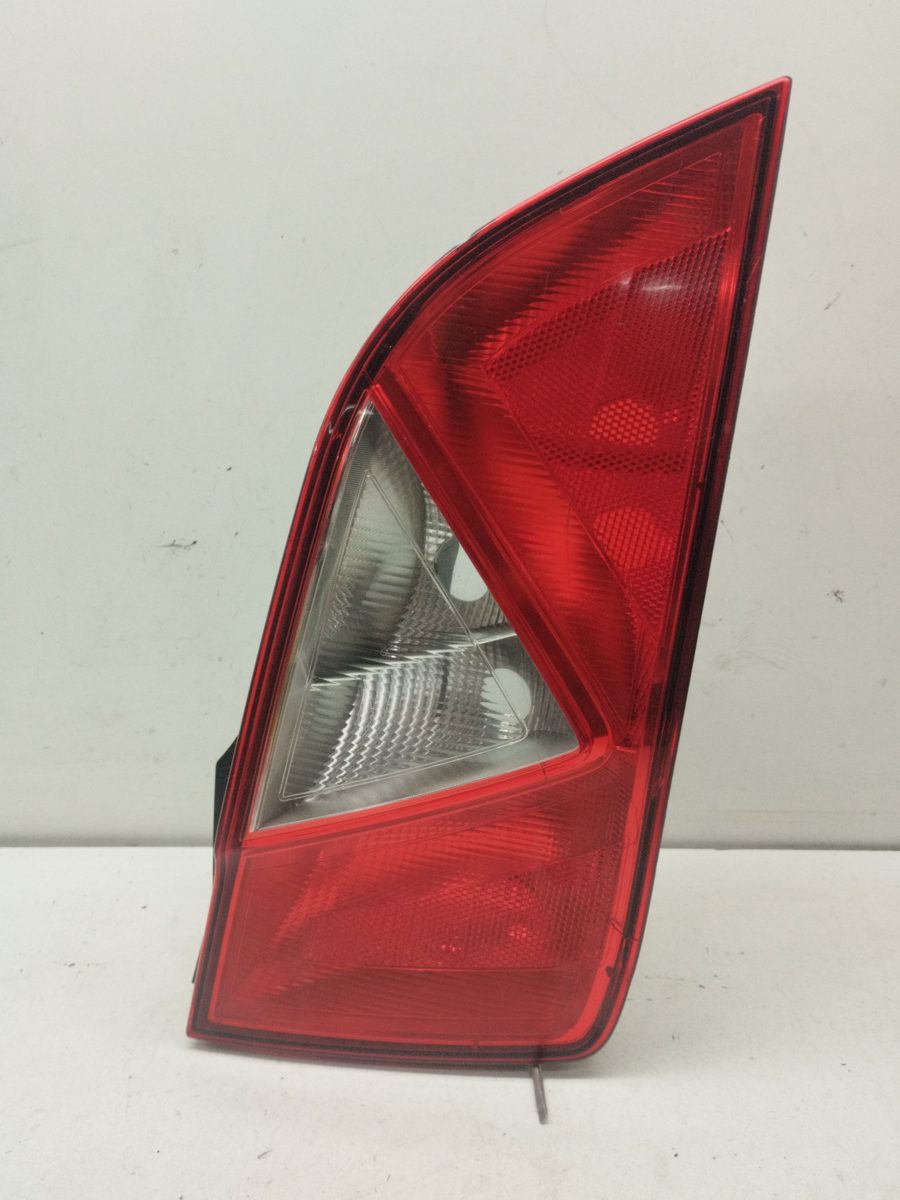 Farol Trasero Derecho Exterior Volkswagen Up! (121) 2011-2016 *
