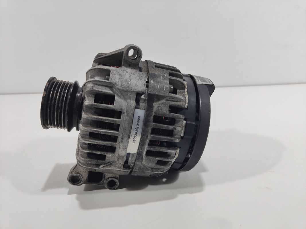 Alternador Renault Megane , Ref: 9842-S2C4