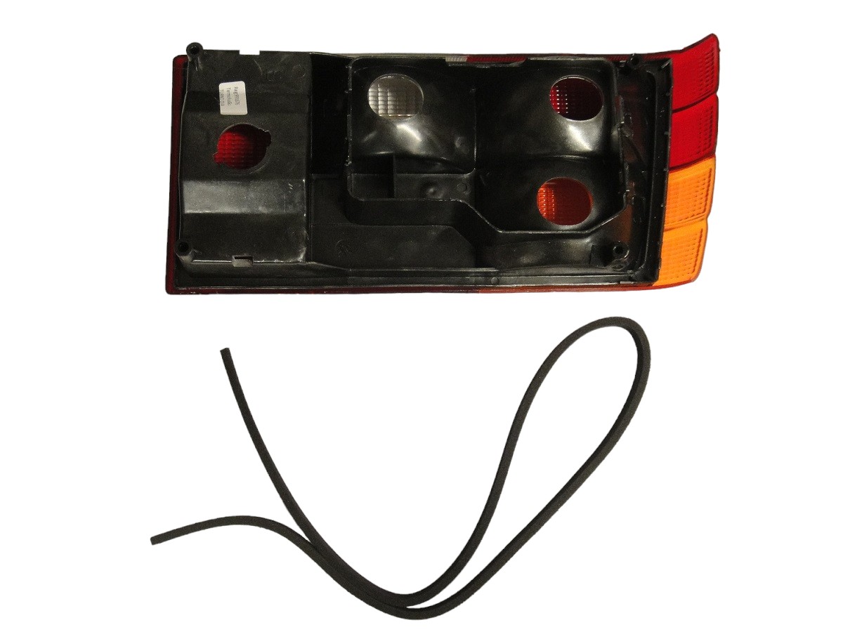 FARO TRASERO DERECHO CHEVROLET MONZA (SIN FRIZO)