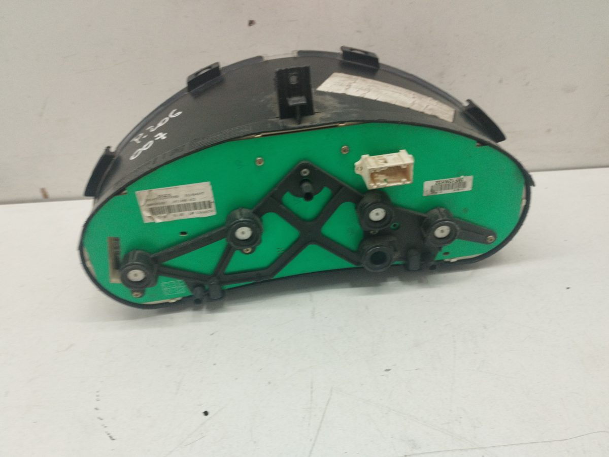 Tablero de Instrumentos Peugeot 206 Berlina 1998-2010 XR 1.9L 51kW 9645096080