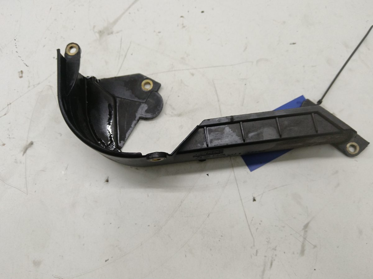 Tapa Distribucion Renault Laguna (B56) 1998-2001 2.2 Turbodiesel 2.2L 83kW 7700862802