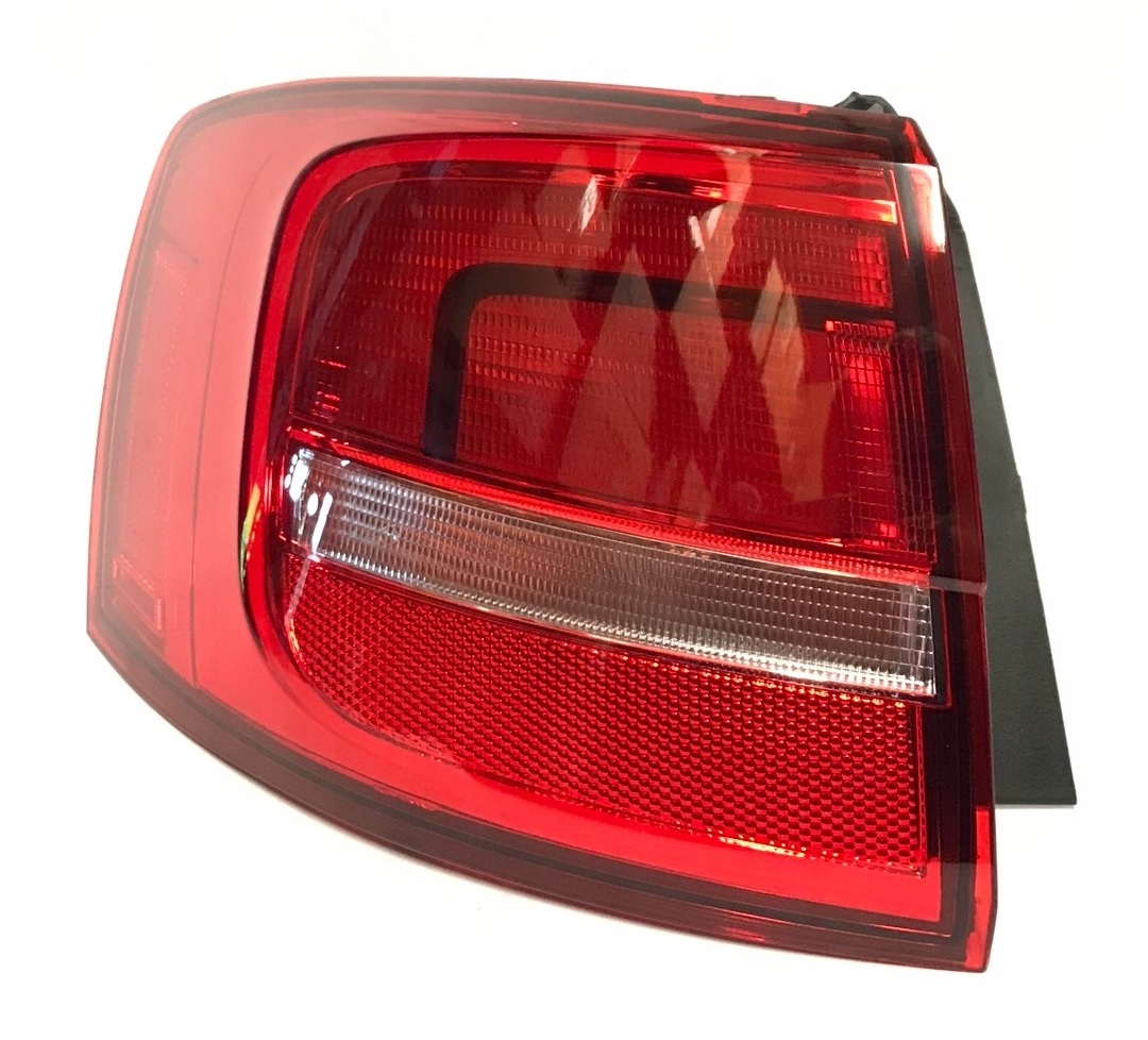 FARO TRASERO EXTERNO IZQ. -TYC