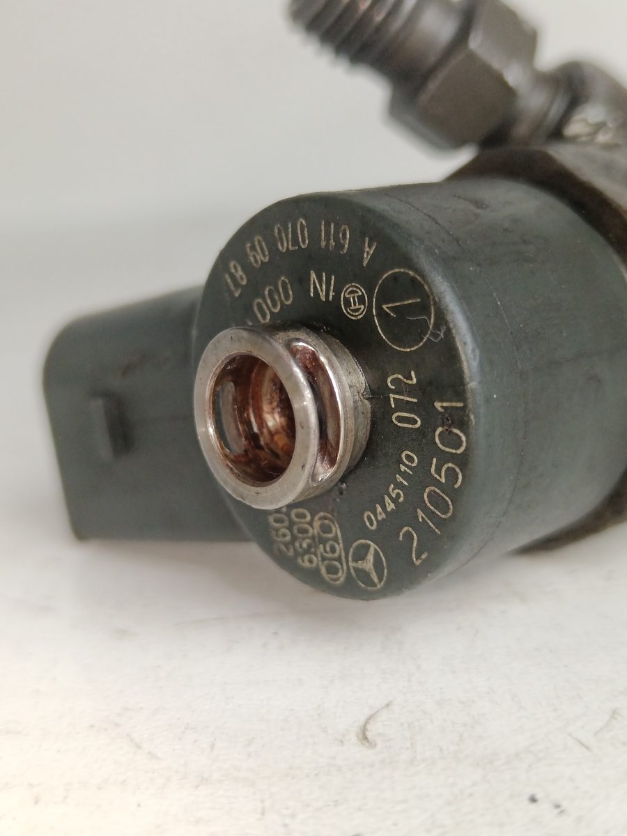 Inyector Mercedes-Benz Clase C (W203) Berlina 2000-2007 2.0 CAT 2.0L 95kW 0445110072