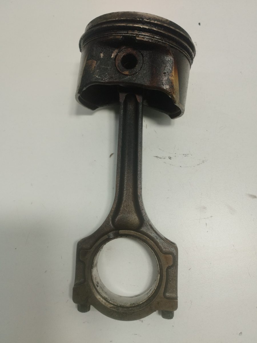 Piston Y Biela Ford Focus Turnier (CAK) 1998-2004 Ambiente 1.6L 74kW