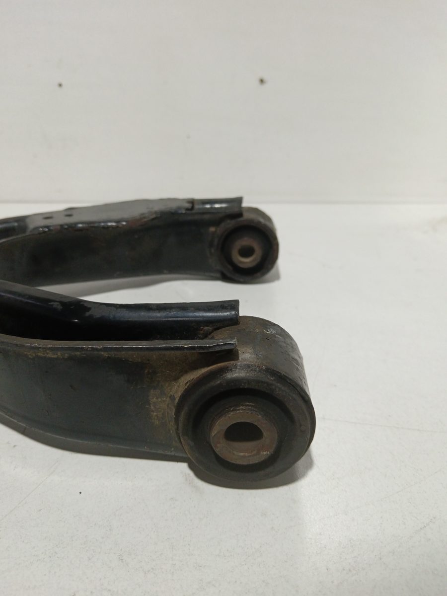 Parrilla de Suspension Inferior Trasera Derecha Nissan Pick-up (D22) desde 1998
