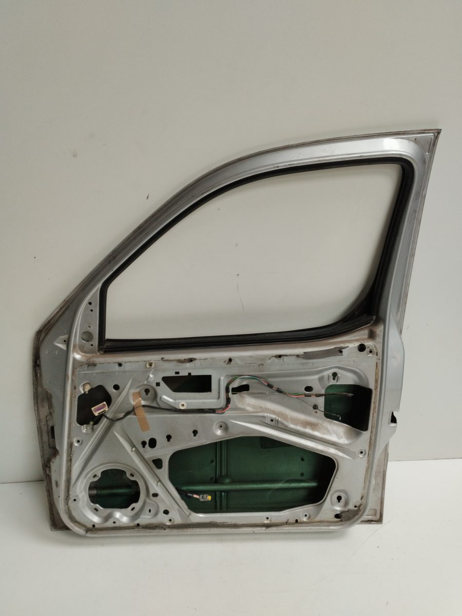 Puerta Delantera Derecha Peugeot Partner (S1) 1996-2002 Break