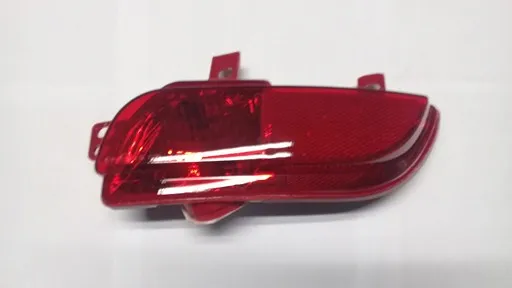 Faro de paragolpes trasero derecho