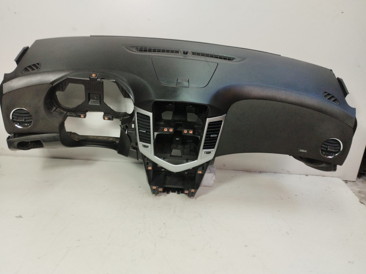 Tablero Puerta A Puerta Chevrolet Cruze 2009-2014 LS