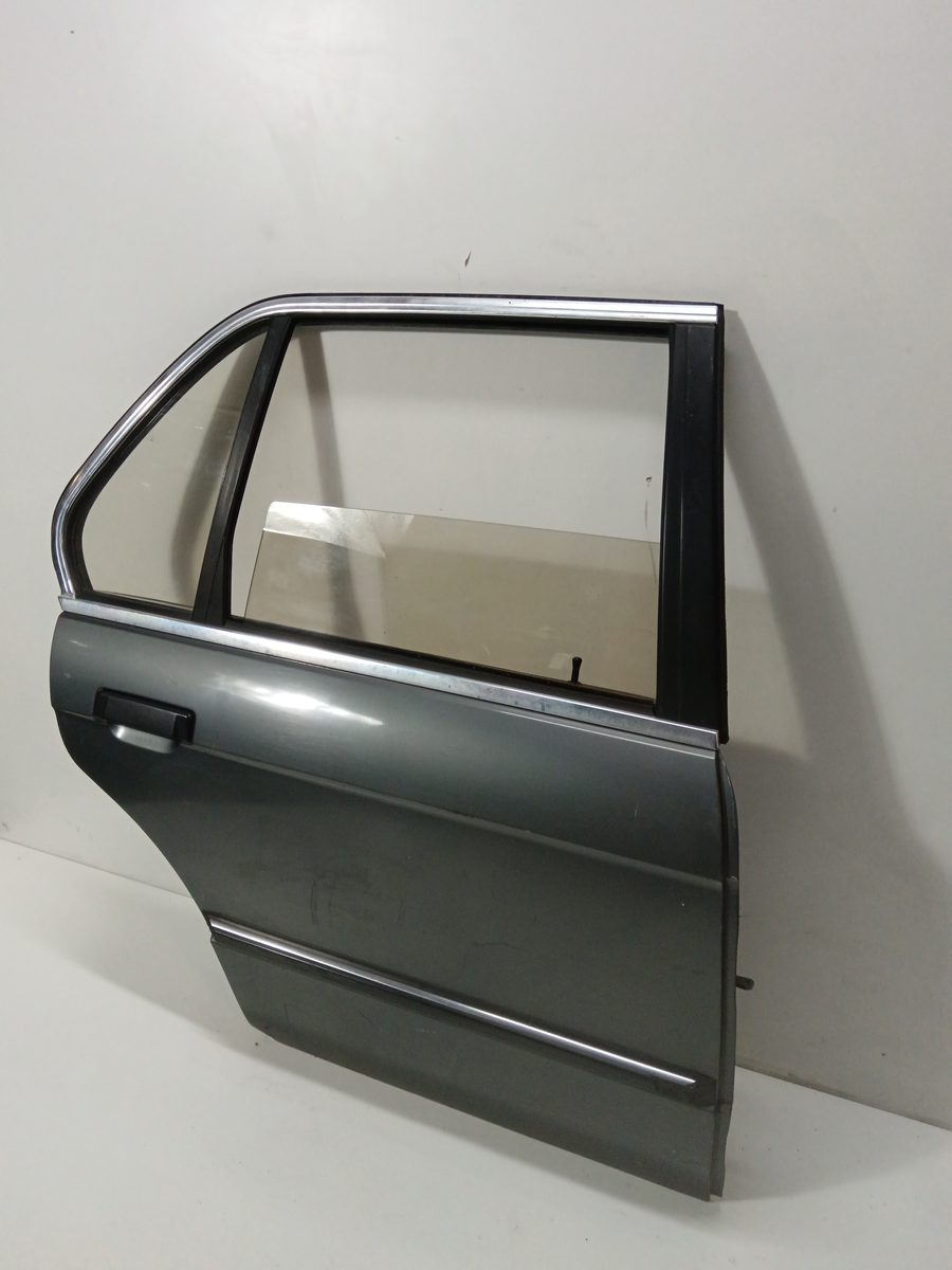 Puerta Trasera Derecha BMW Serie 3 Berlina (E30) desde 1982