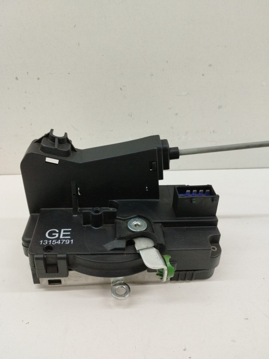Cerradura Puerta Delantera Izquierda Opel Corsa 2 2003-2007 (Z 13 DT / LN9) 13154791