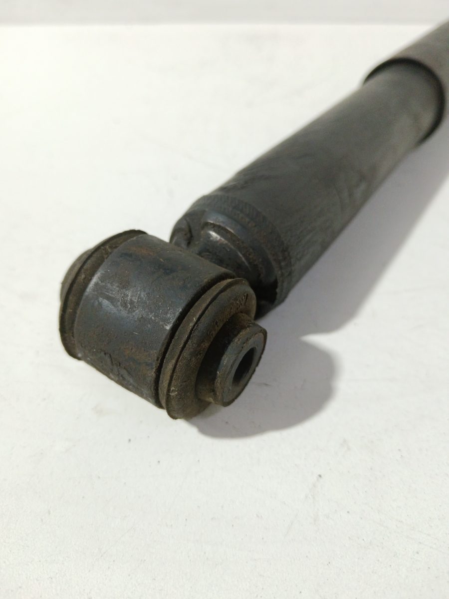 Amortiguador Trasero Der/Izq Volvo Serie 460 1989-1997 1.7 Turbo CAT 1.7L 88kW B1B9262522