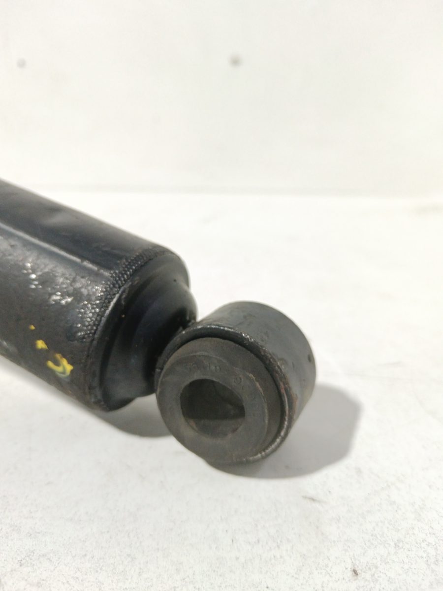 Amortiguador Trasero Der/Izq Nissan Serena (C23M) 1992-2002 2.0 Diesel 562109C002