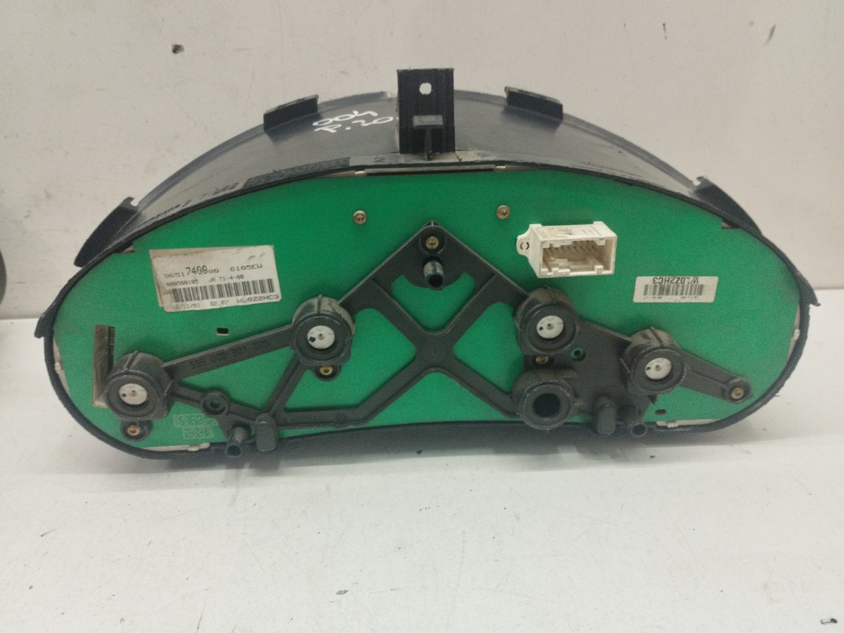 Tablero de Instrumentos Peugeot 206 Berlina 1998-2010 XR 1.9L 51kW 9651740080