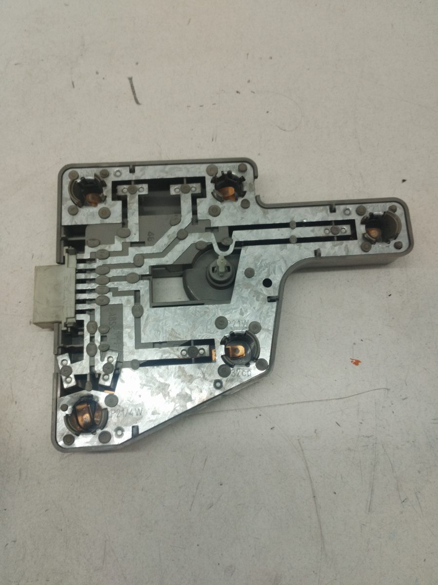 Porta Lampara Trasero Izquierdo Mercedes-Benz Clase C (W202) Berlina 1993-2000 ULO3301