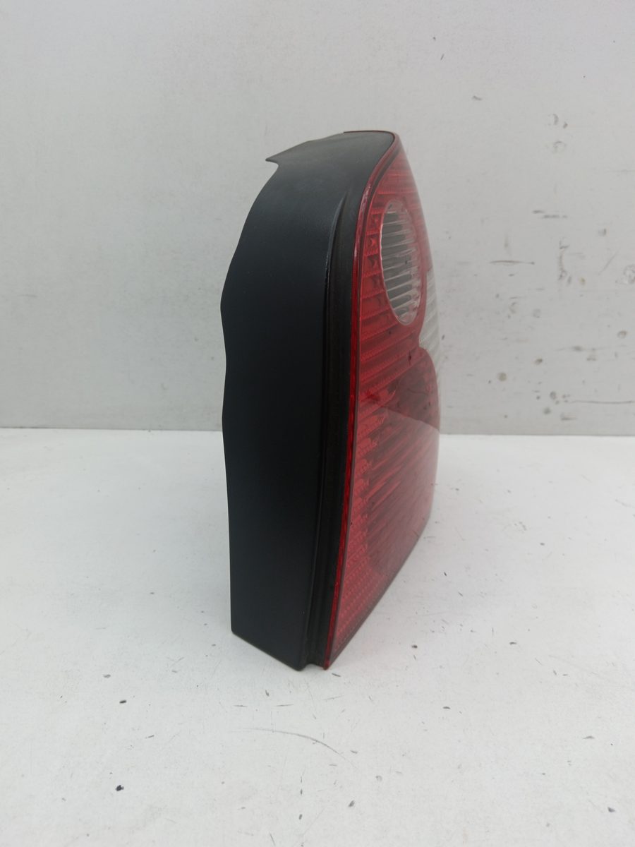 Farol Trasero Derecho Exterior Volkswagen Polo (9N1) 2001-2005 Conceptline 6Q6945096B