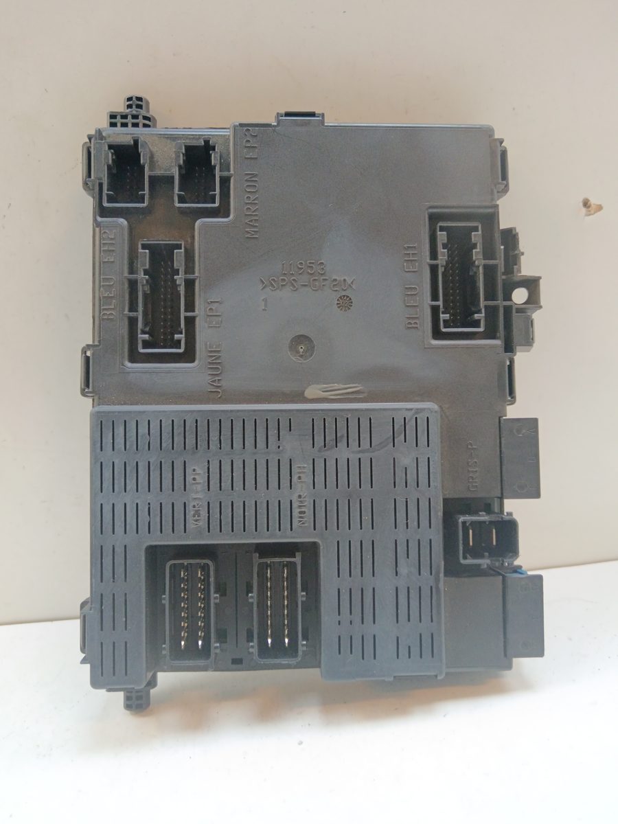 Caja Reles / Fusibles / Modulo Bsi Citroën Xsara Berlina 1997-2005 1,6 1.6L 65kW 73004412