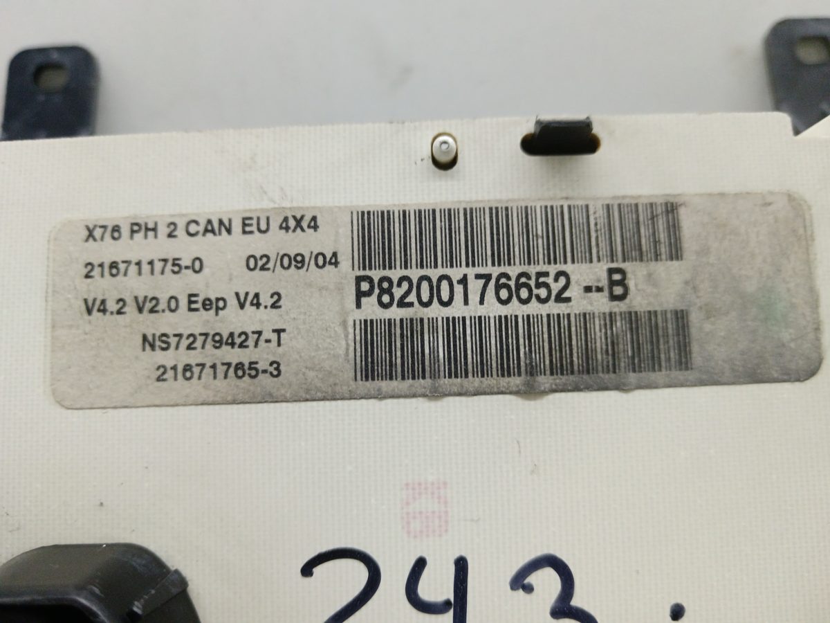 Tablero de Instrumentos Renault Kangoo (F/KC0) 2003-2014 1.5 dCi Diesel P8200176652