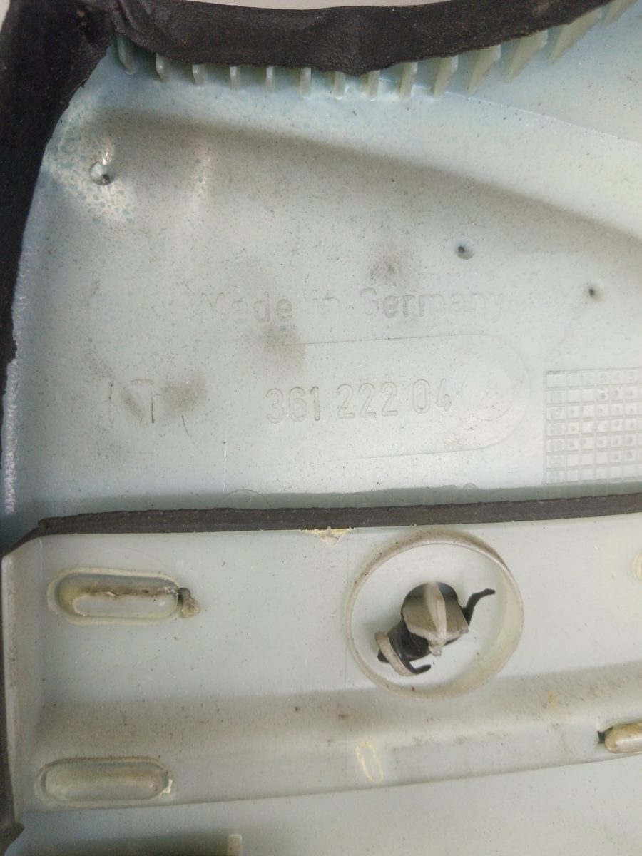 Tapizado Interior Puerta Delantero Izquierdo Volkswagen Passat Variant (3B6) 36122204
