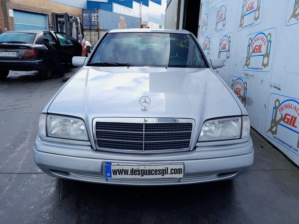 Careta Mercedes-Benz Clase C (W202) Berlina 1993-2000 CDI (202.133)