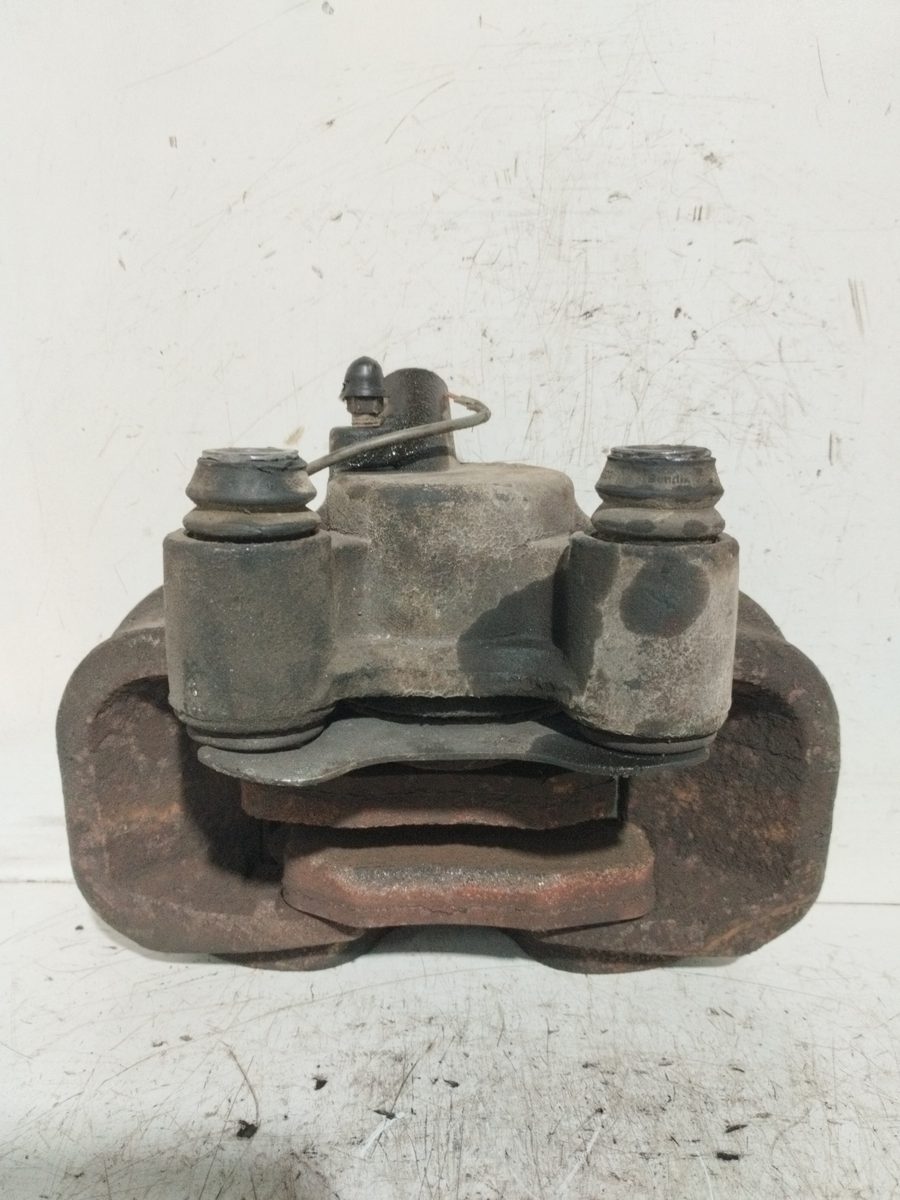 Mordaza de Freno Delantera Izquierda Renault 18 desde 1978 GTD Variable 2.1L 49kW