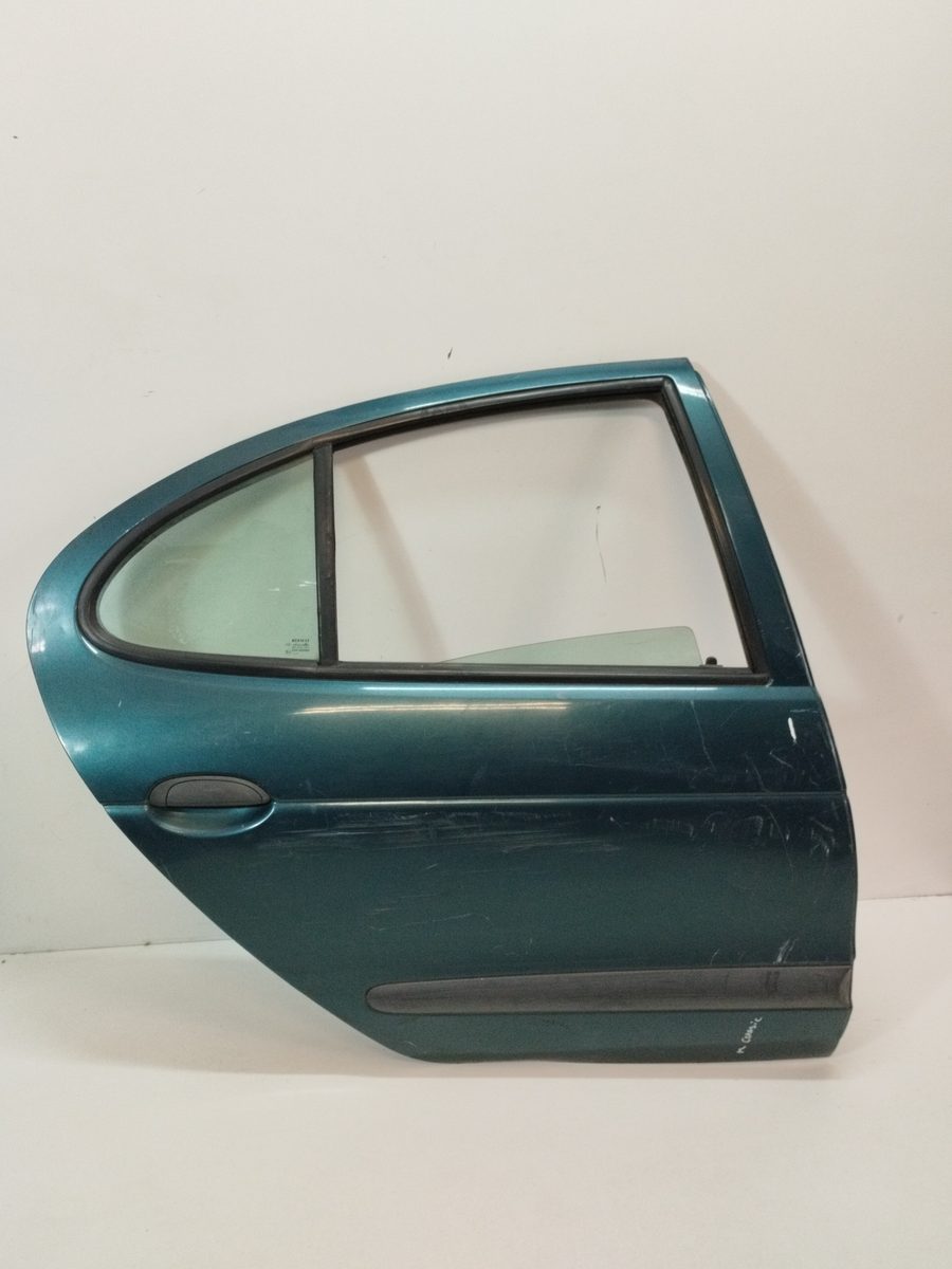 Puerta Trasera Derecha Renault Megane I Classic (LA0) 1996-2001 Europa