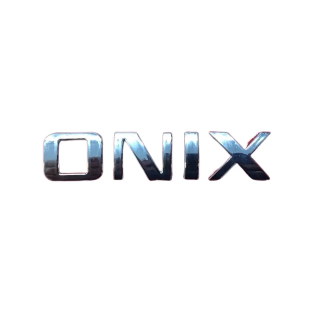 Emblema portón trasero "Onix"