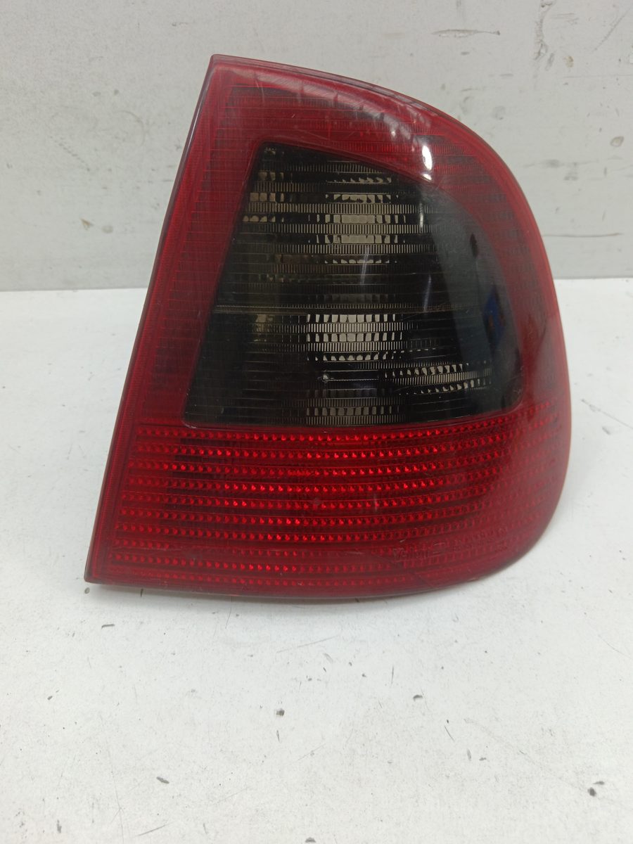 Farol Trasero Derecho Exterior SEAT Cordoba Berlina (6K2) 1993-1999 6K5945096FB
