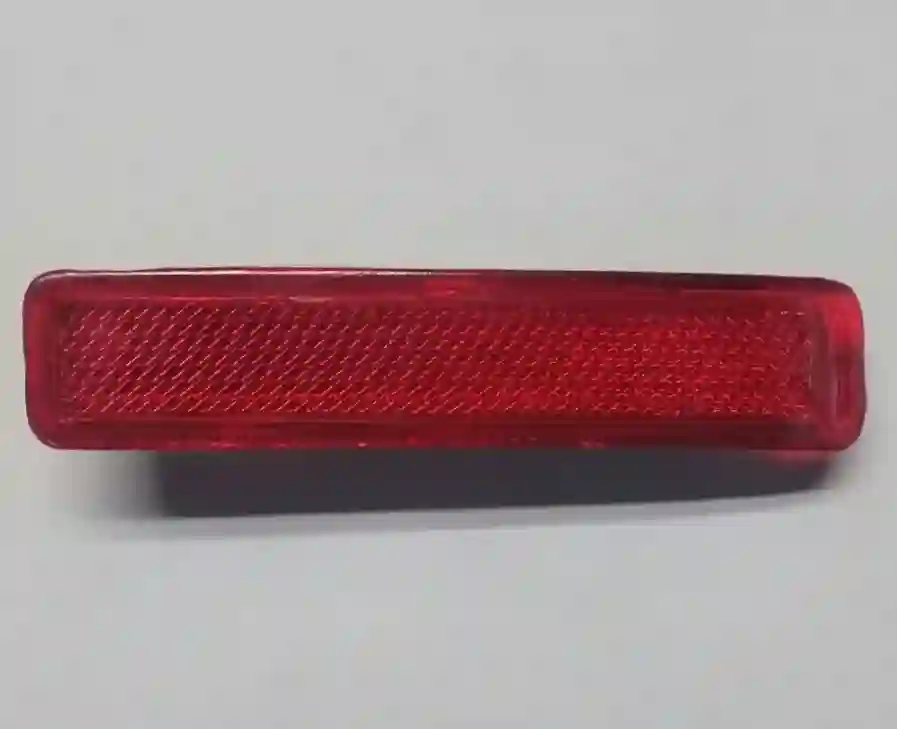 farol de paragolpes trasero derecho
