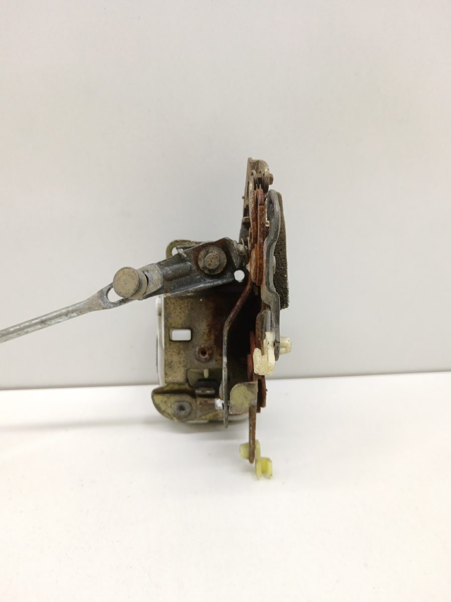 Cerradura Puerta Trasera Izquierda Ssangyong Musso 2000-2006 Turbodiesel CAT