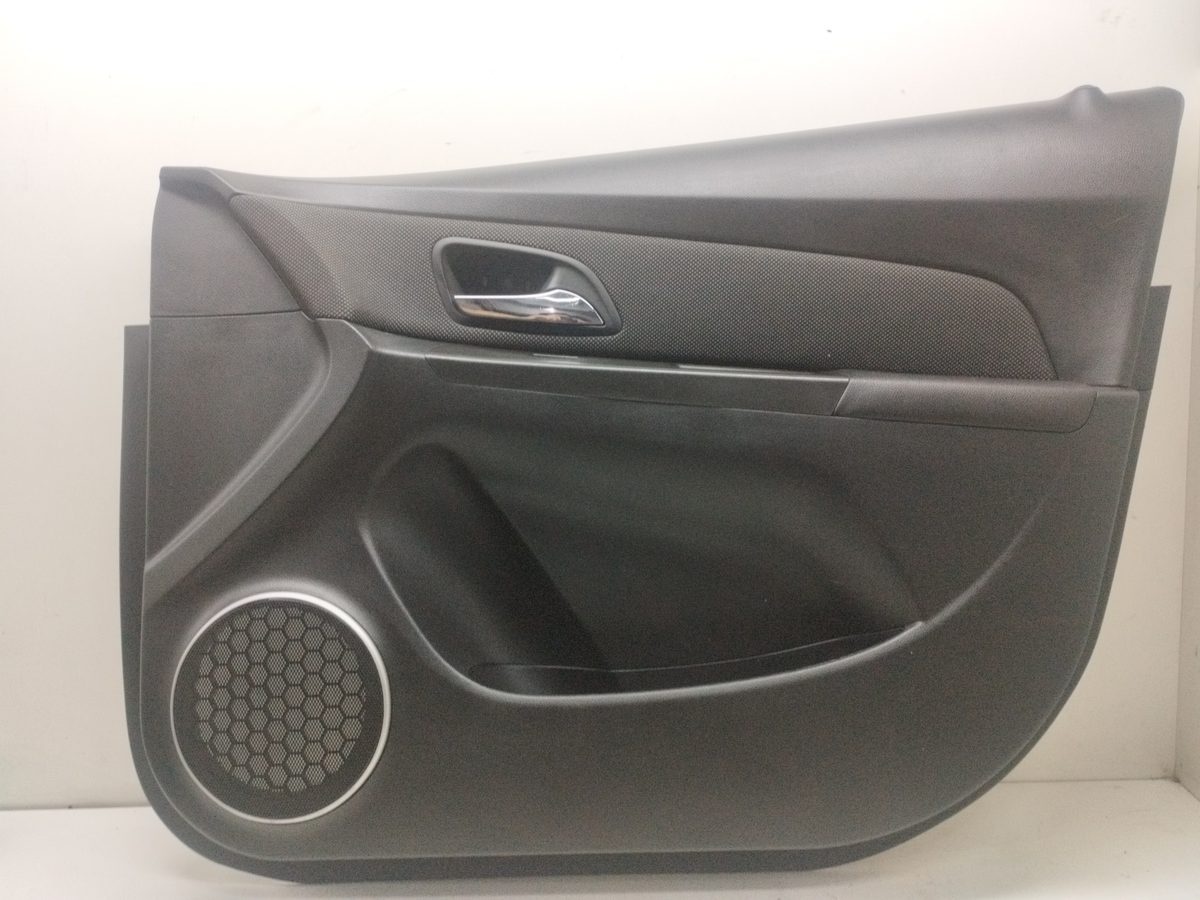 Tapizado Interior Puerta Delantero Derecho Chevrolet Cruze 2009-2014 LS 96957315