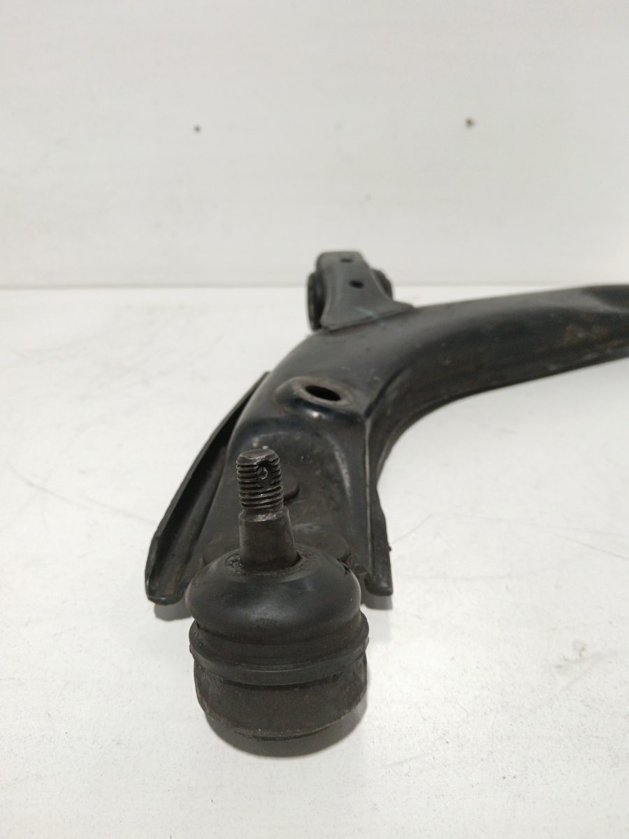 Parrilla de Suspension Inferior Trasera Izquierda Daewoo Lanos 1997-2004