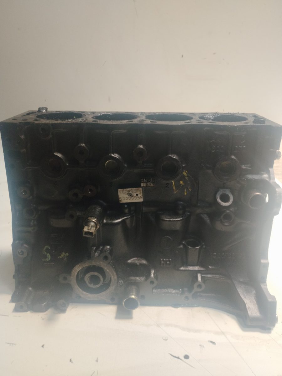 Block Peugeot 307 (S1) 2001-2005 XT 2.0L 79kW RHSDW10ATED